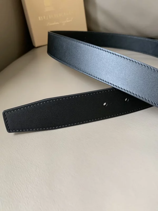 Burberry belt