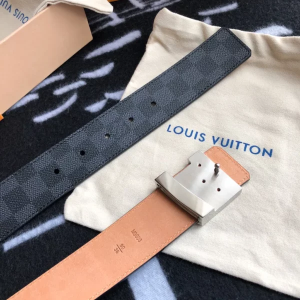 Louis Vuitton belt