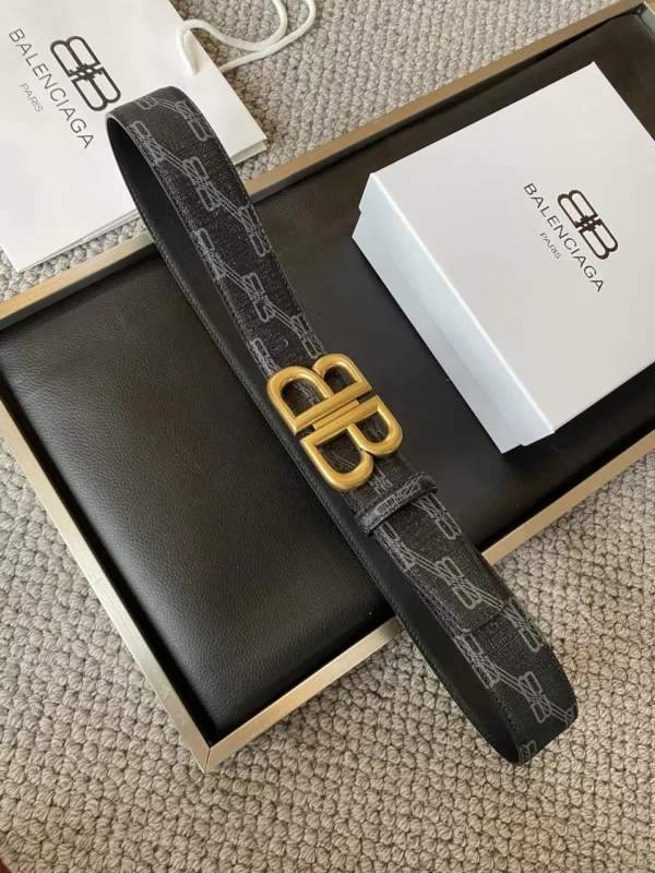 Balenciaga belt