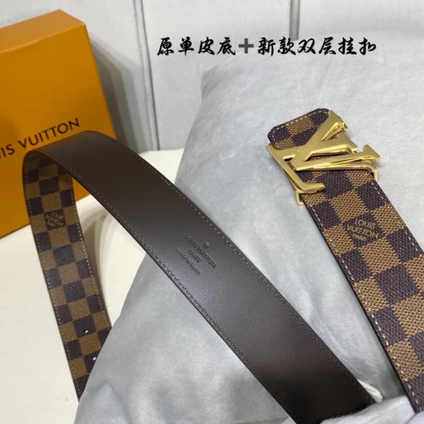 Louis Vuitton belt