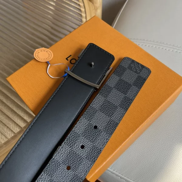 Louis Vuitton belt