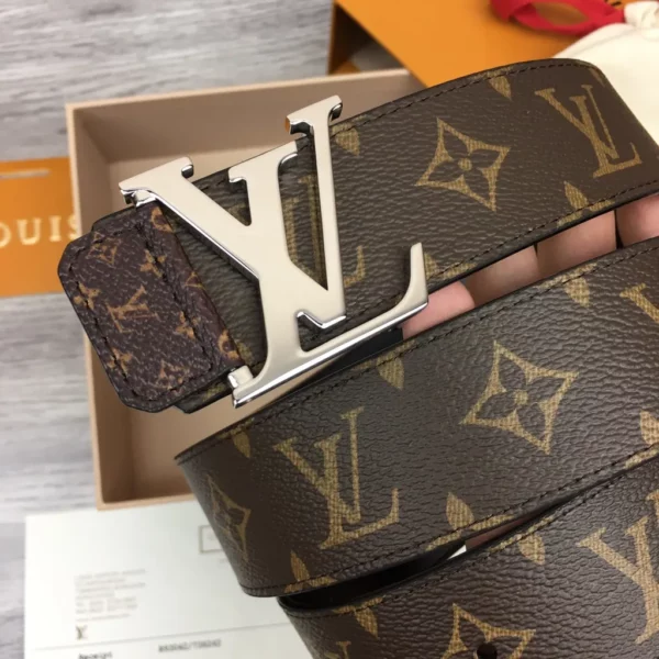 Louis Vuitton belt