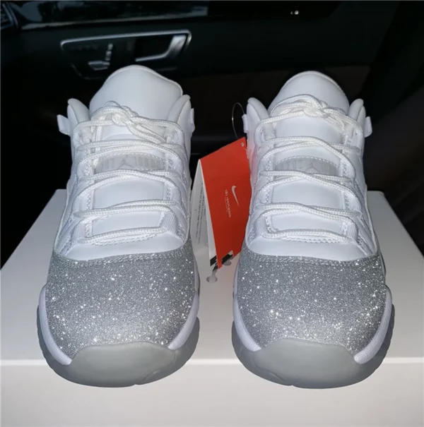 Air Jordan 11 WMNS Metallic Silver - Replica shoes