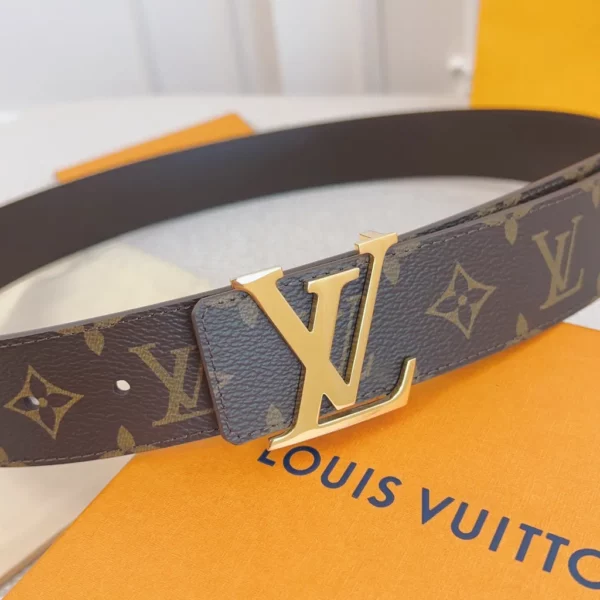 Louis Vuitton belt