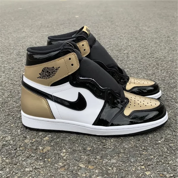 Air Jordan 1 Gold Toe - 2018-11-06 - Replica shoes