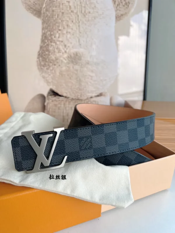 Louis Vuitton belt