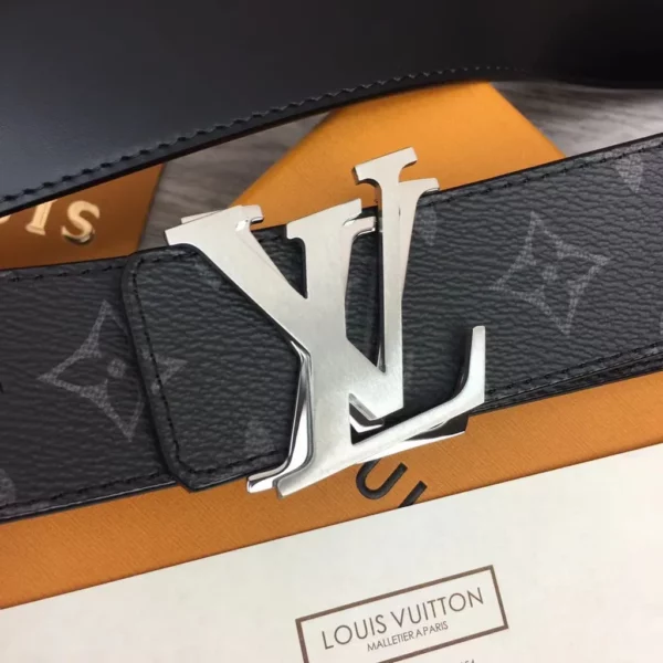 Louis Vuitton belt