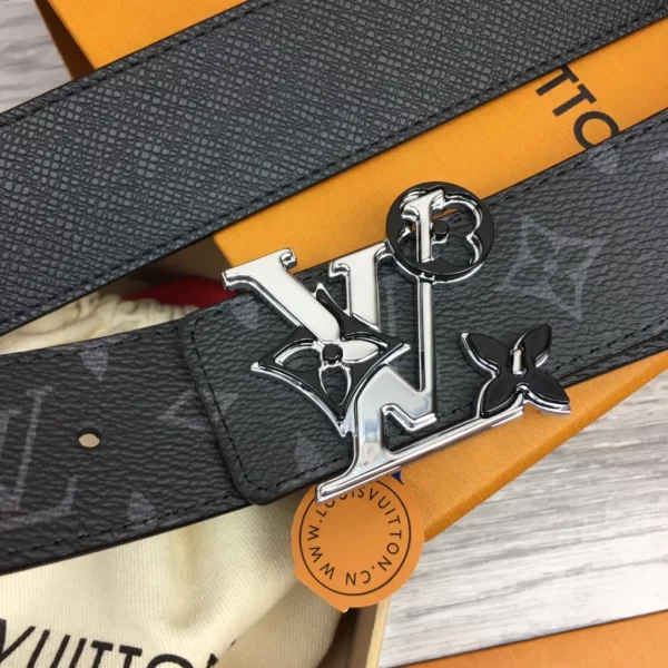 Louis Vuitton belt