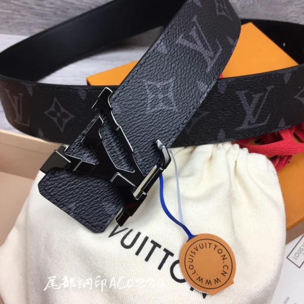 Louis Vuitton belt