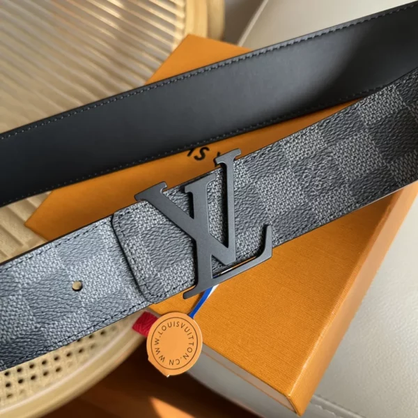 Louis Vuitton belt