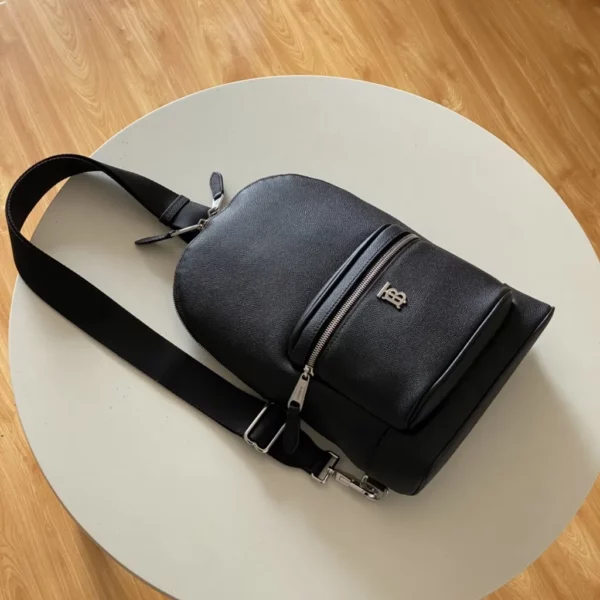 Burberry bag - rep bags