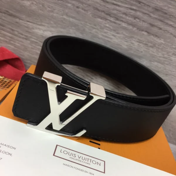 Louis Vuitton belt