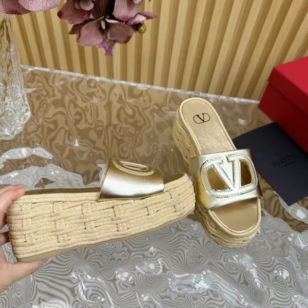 Valentino shoes - Reps shoes