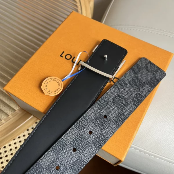 Louis Vuitton belt