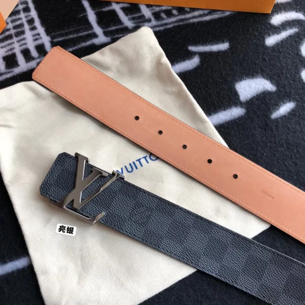 Louis Vuitton belt