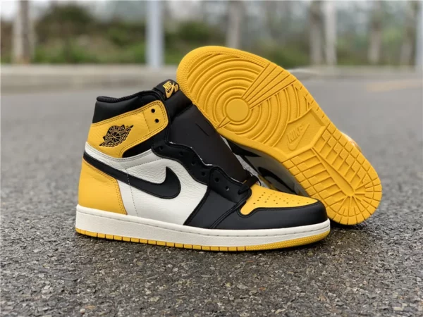 Air Jordan 1 Yellow Toe - 2019-04-21 - Replica shoes