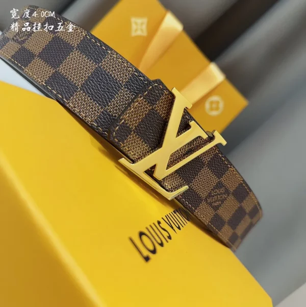 Louis Vuitton belt