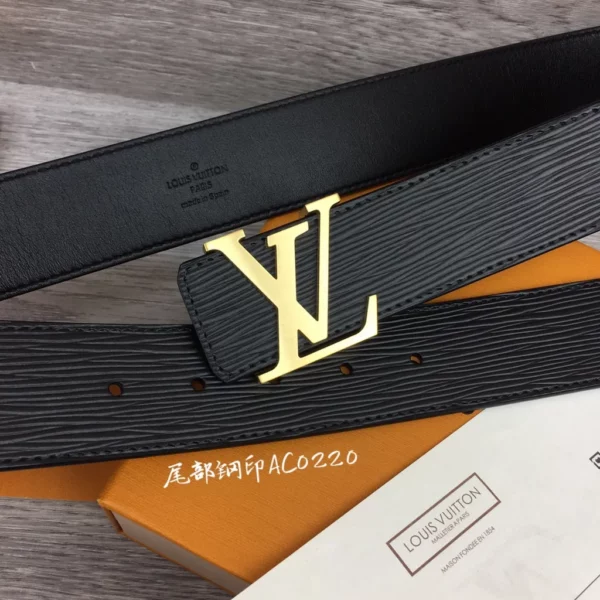 Louis Vuitton belt