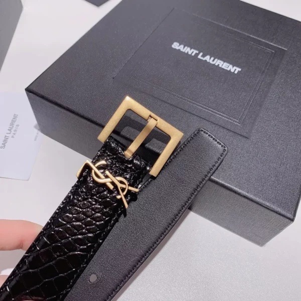 Saint Laurent belt