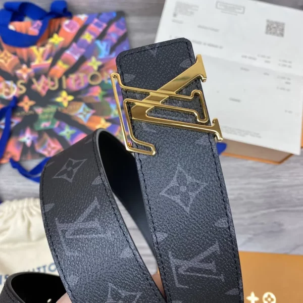 Louis Vuitton belt