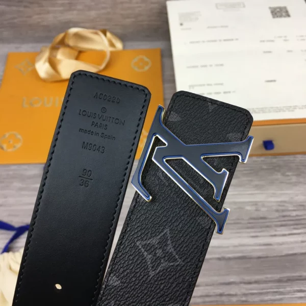 Louis Vuitton belt