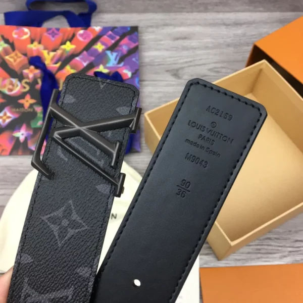 Louis Vuitton belt