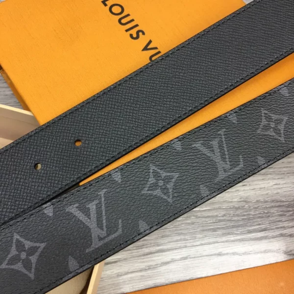 Louis Vuitton belt