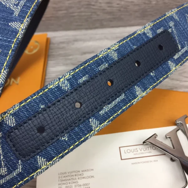 Louis Vuitton belt