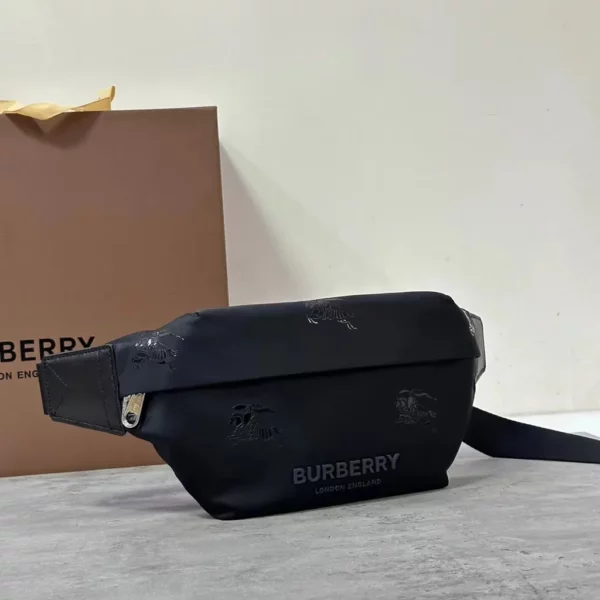 Burberry bag - rep bags