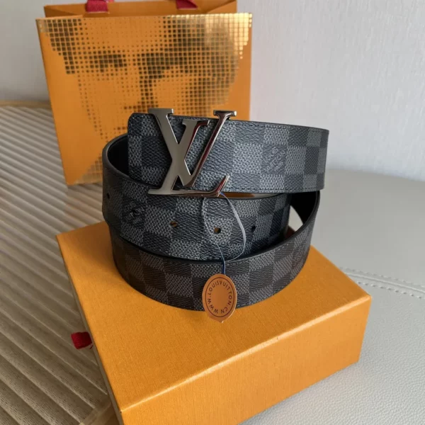 Louis Vuitton belt