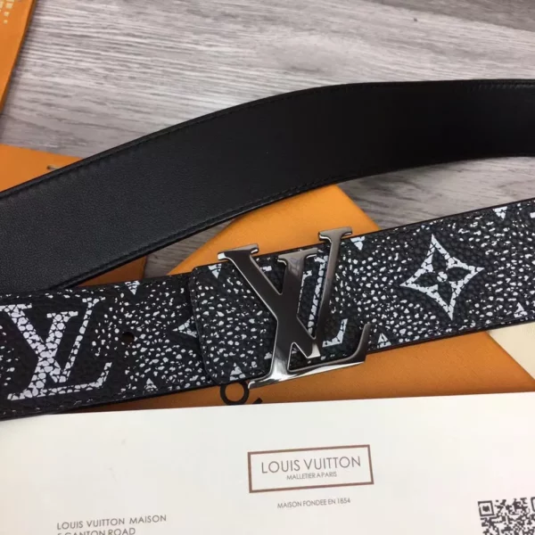 Louis Vuitton belt