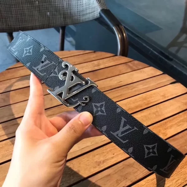 Louis Vuitton belt