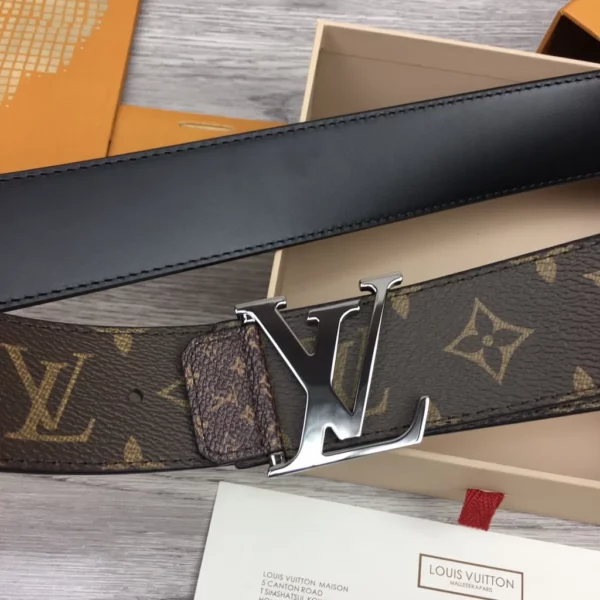 Louis Vuitton belt