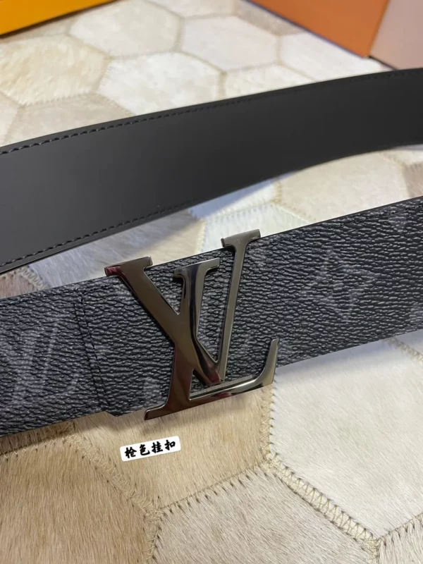 Louis Vuitton belt