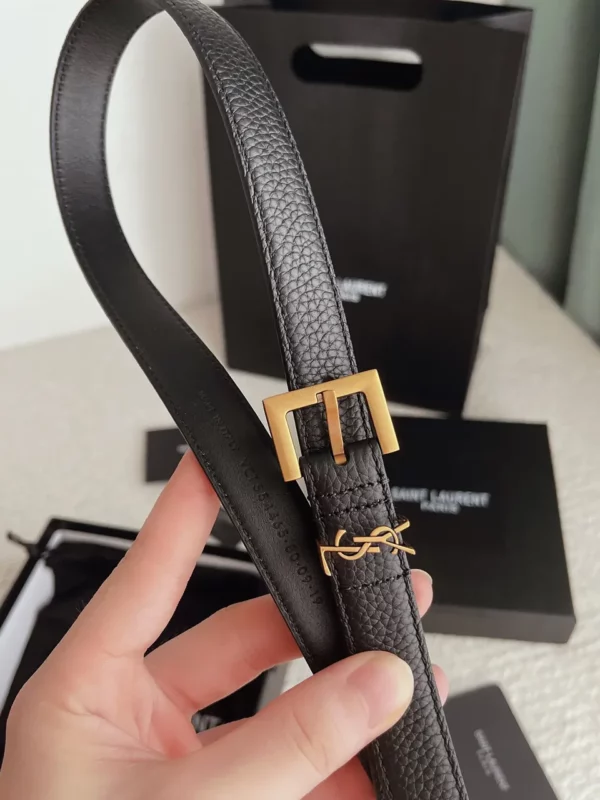 Saint Laurent belt