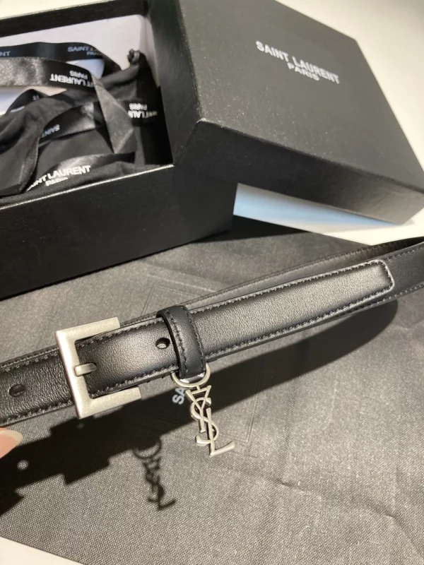 Saint Laurent belt