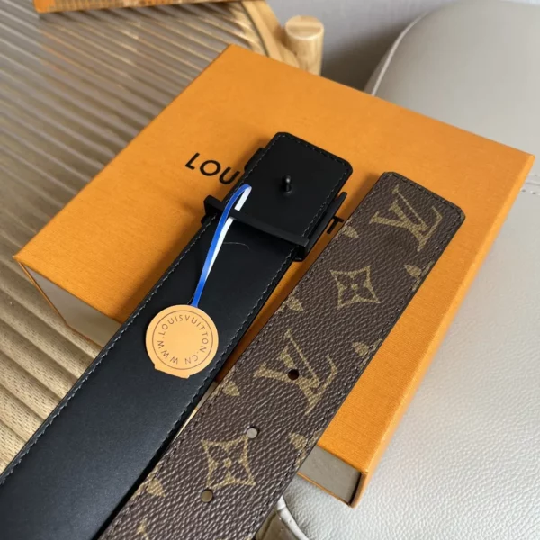 Louis Vuitton belt