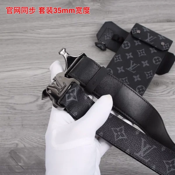 Louis Vuitton belt