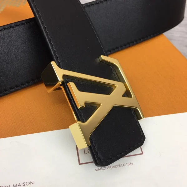 Louis Vuitton belt