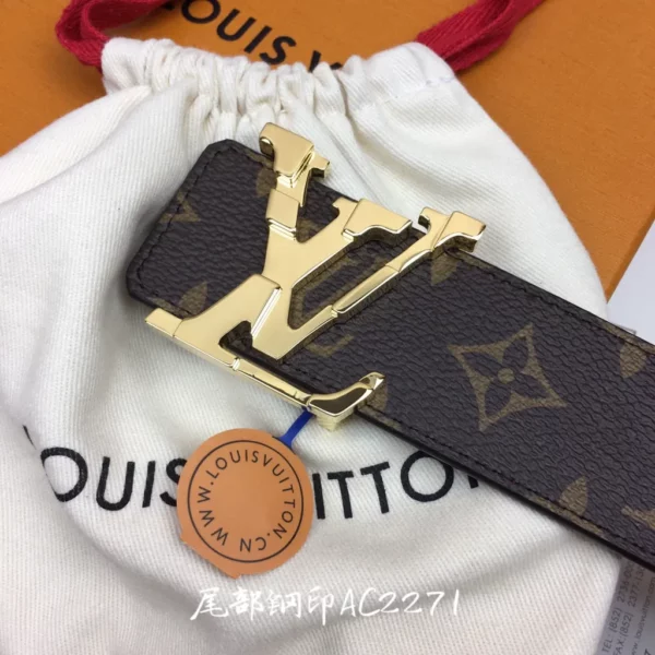 Louis Vuitton belt