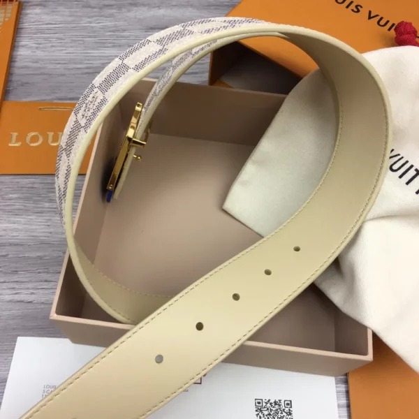 Louis Vuitton belt