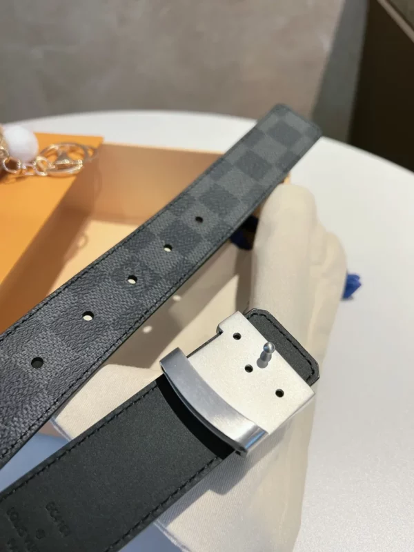 Louis Vuitton belt