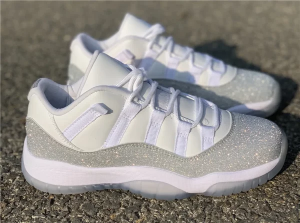 Air Jordan 11 WMNS Metallic Silver - Replica shoes