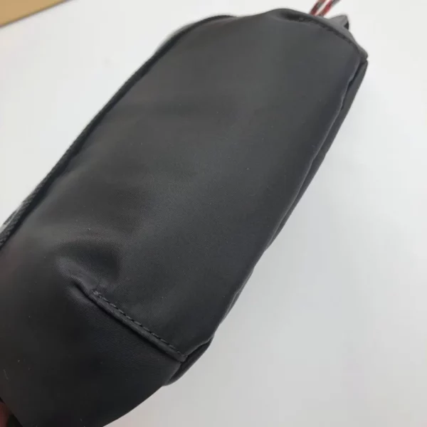 Burberry bag - rep bags