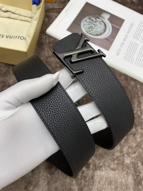 Louis Vuitton belt