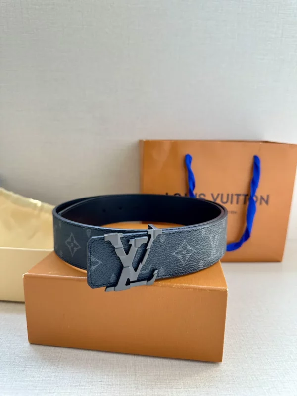 Louis Vuitton belt