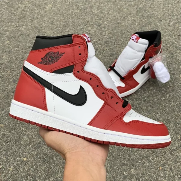 Air Jordan 1 Retro High OG Chicago - 2018-10-13 - Replica shoes