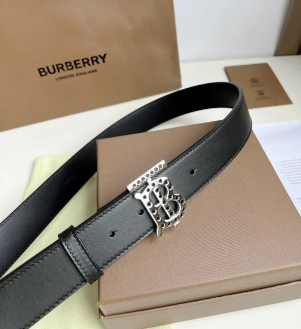 Burberry belt