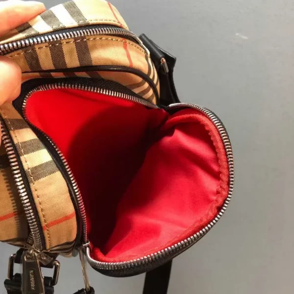 Burberry bag - rep bags