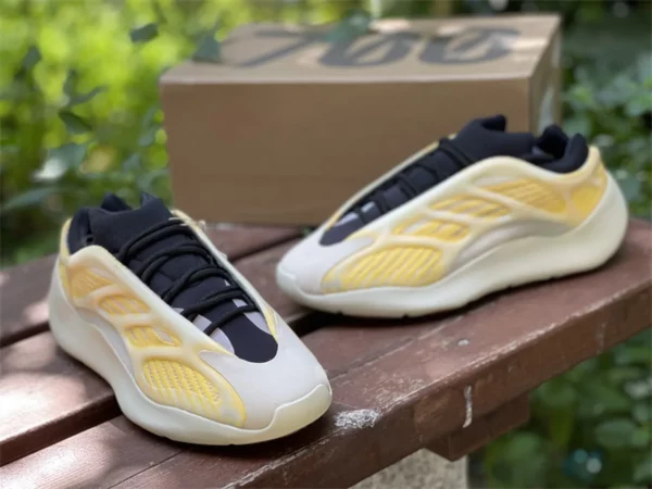 Adidas Yeezy 700 V3 Mono Safflower-07-02 - Replica shoes